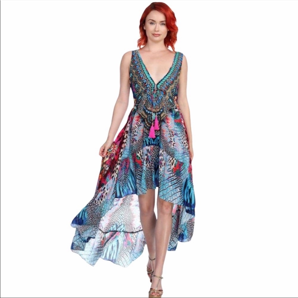 11. True colors LA MODA HIGH LOW LUXURY V-NECK MAXI